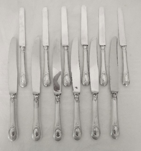 6 couteaux à fruits, manche en argent guilloché, lame en argent massif, poinçon Minerve, par Hénin & Cie