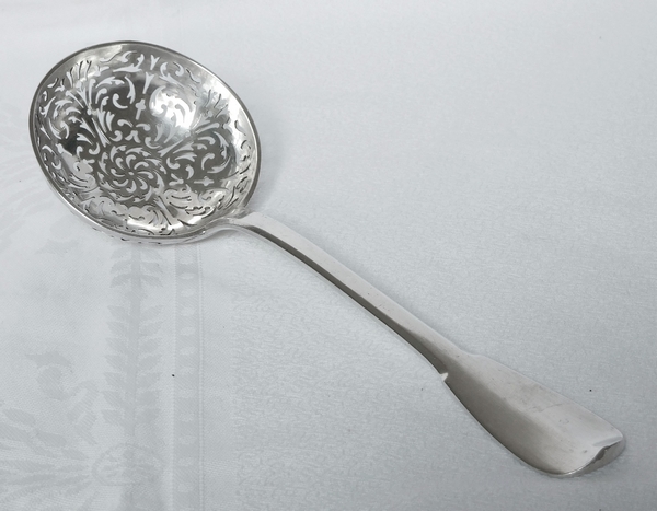 Cuillère saupoudreuse armoriée en argent massif d'époque XVIIIe siècle - 99g - Paris 1775