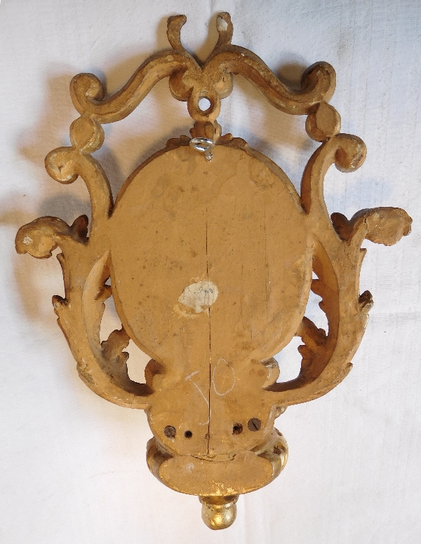 Bénitier en bois sculpté et doré à la feuille d'or d'époque Régence - XVIIIe siècle