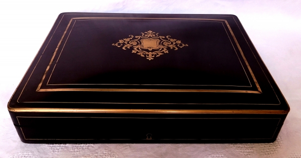 Tahan fournisseur de l'Empereur : coffret / boîte à jeux en bois noirci, marqueterie Boulle