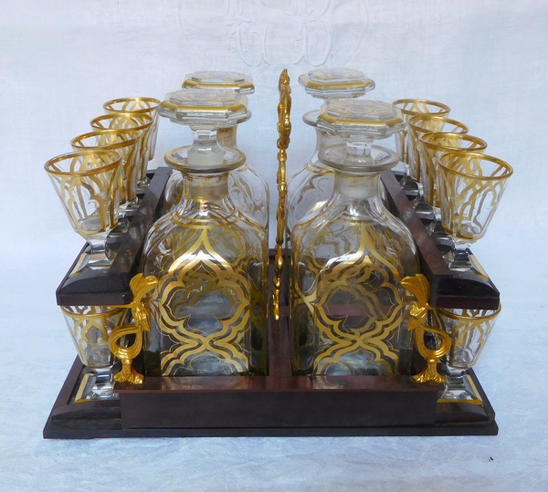 Cave à liqueur Napoléon III en marqueterie Boulle, 4 carafes & 16 verres en cristal doré orientaliste