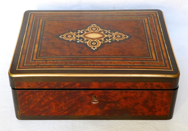 Grand coffret / boîte à bijoux en marqueterie, époque Napoléon III