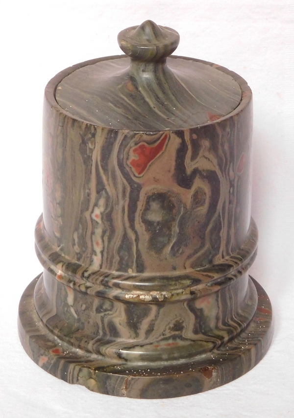 Pot à tabac en marbre vert et rouge, époque fin XVIIIe ou début XIXe siècle