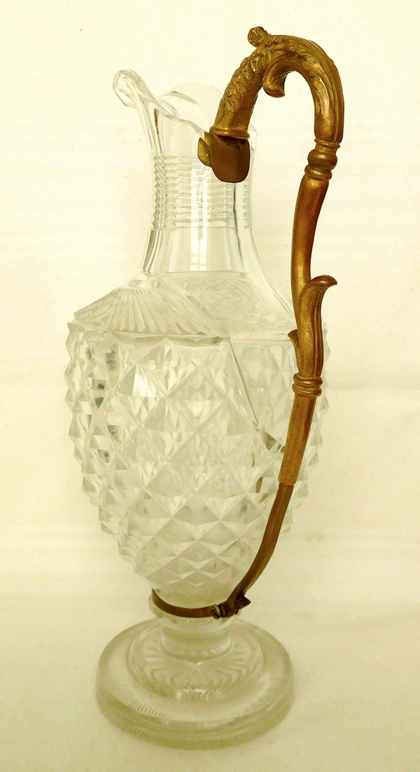 Aiguière / carafe en cristal taillé d'époque Restauration Charles X - Le Creusot ou Baccarat