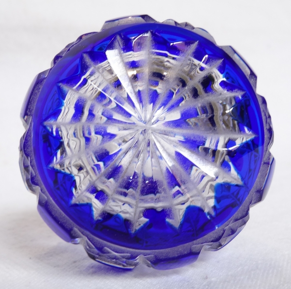 Flacon de toilette en cristal de Baccarat, modèle Diamants Pierreries doublé bleu - 14,5cm