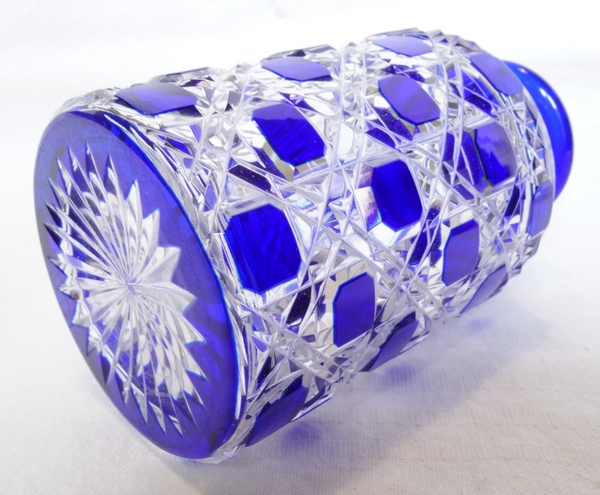 Flacon de toilette en cristal de Baccarat, modèle Diamants Pierreries doublé bleu - 16cm