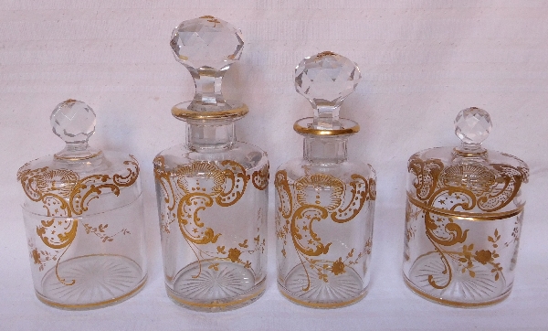 Flacon à parfum en cristal de Baccarat, modèle Louis XV rehaussé à l'or fin - 14cm