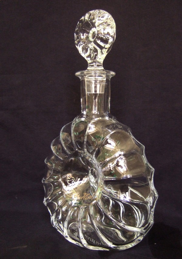 Carafe à cognac en cristal de Baccarat, pour Rémy Martin marquée à l'or, signée