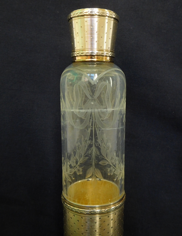 Flacon à liqueur de voyage en argent massif, vermeil et cristal de Baccarat, poinçon Minerve