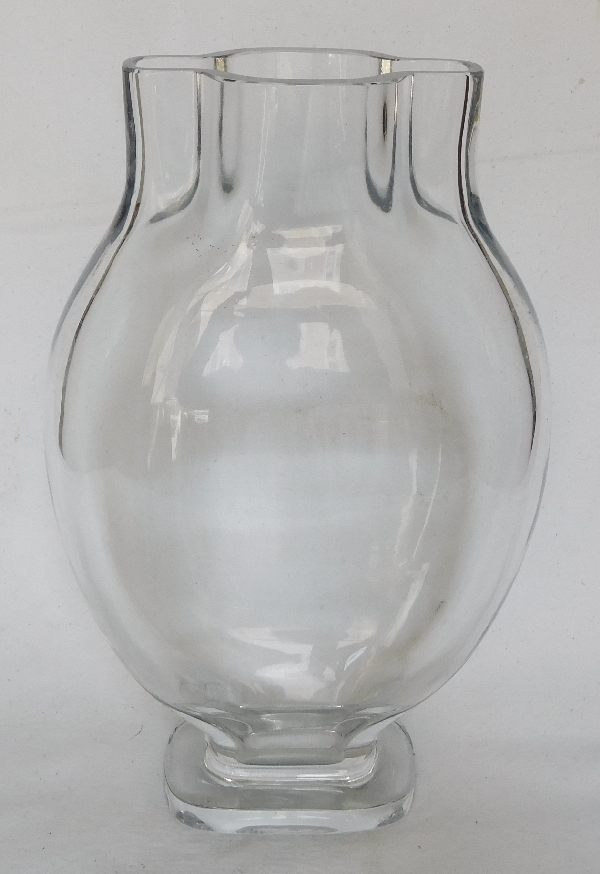 Grand vase en cristal de Baccarat à col quadrilobé - signé