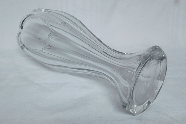 Grand vase en cristal de Baccarat, modèle Malmaison