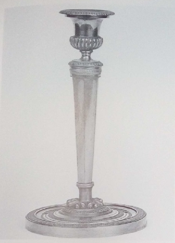 Paire de flambeaux Empire en bronze patiné et doré attribués à Ravrio, époque début XIXe