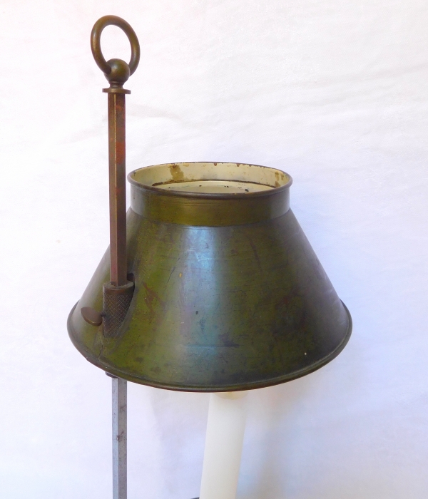 Lampe bouillotte de chevet en bronze patiné d'époque Restauration