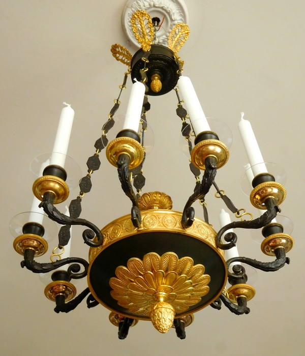 Lustre Empire en bronze patiné et doré au mercure, époque début XIXe - 10 feux