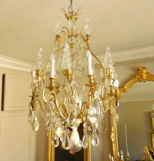 Grand lustre corbeille de style Louis XV à 12 feux, bronze doré et cristal taillé, Maison Bagues