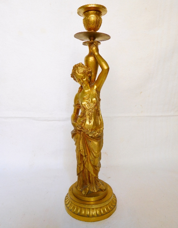 Paire de bougeoirs flambeaux aux Bacchantes en bronze doré, époque Napoleon III