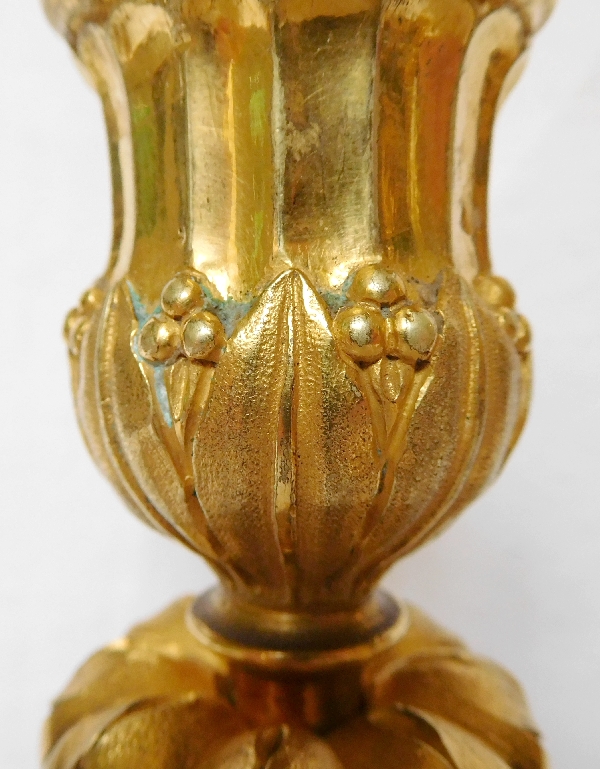 Paire de bougeoirs ragots en bronze doré d'époque Louis XVI