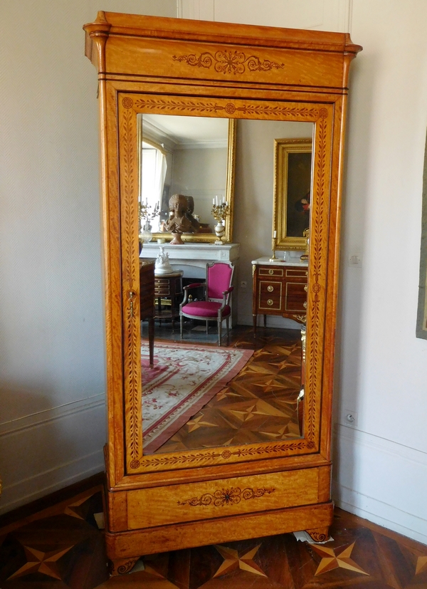 Othon Kolping armoire à glace en marqueterie de citronnier et