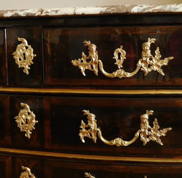 Jean Mathieu Chevallier : commode d'époque Régence Louis XV en bois de violette - estampille