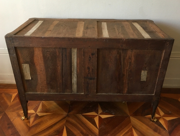 Commode parisienne en marqueterie d'époque Transition circa 1770