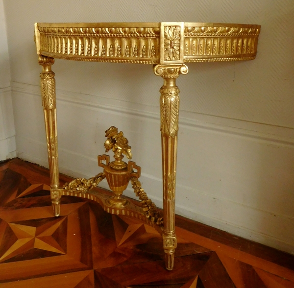 Console d'applique d'époque Louis XVI en bois sculpté et doré à la feuille d'or vers 1780