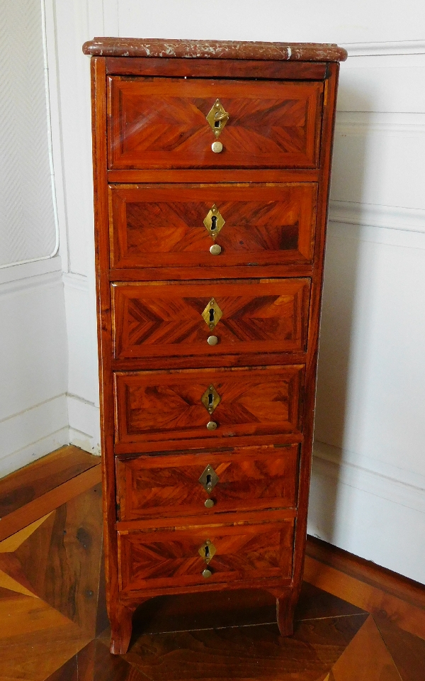 Petit meuble chiffonnier en bois de rose d'époque Louis XV