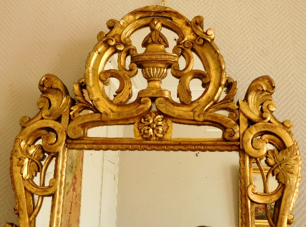Miroir en bois doré, travail provencal d'époque Louis XV - Transition 96cm x 60cm