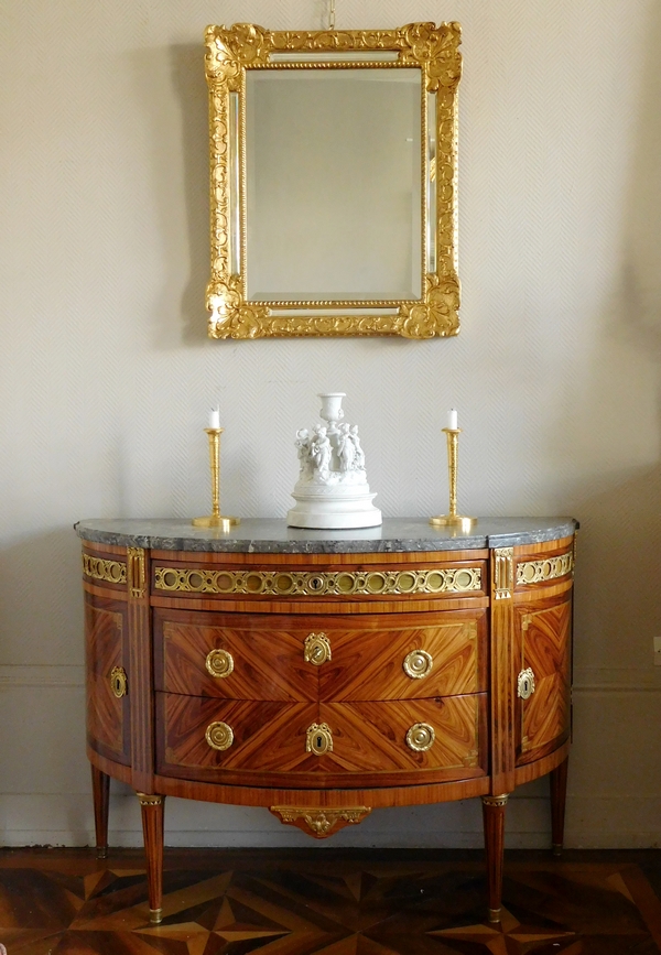 Miroir à pare-closes en bois doré d'époque Louis XIV, glace au mercure
