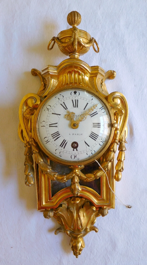 Cartel d'alcôve à sonnerie à la demande, bronze doré, époque Louis XVI