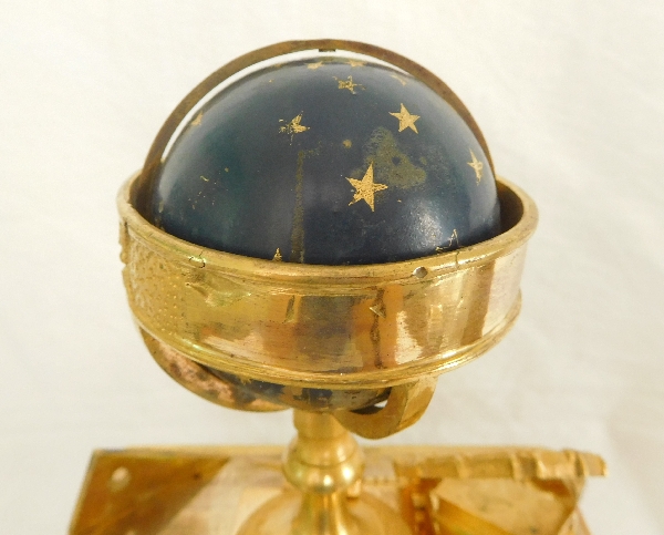 Pendule à l'étude des sciences et de l'astronomie en bronze doré au mercure - époque Empire