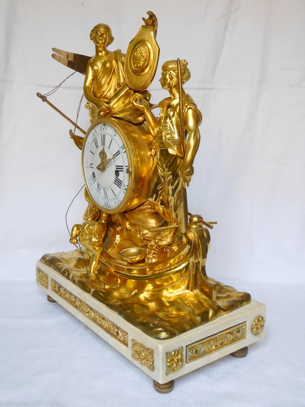 Pendule de l'allégorie du commerce maritime en bronze doré et marbre - époque Louis XV