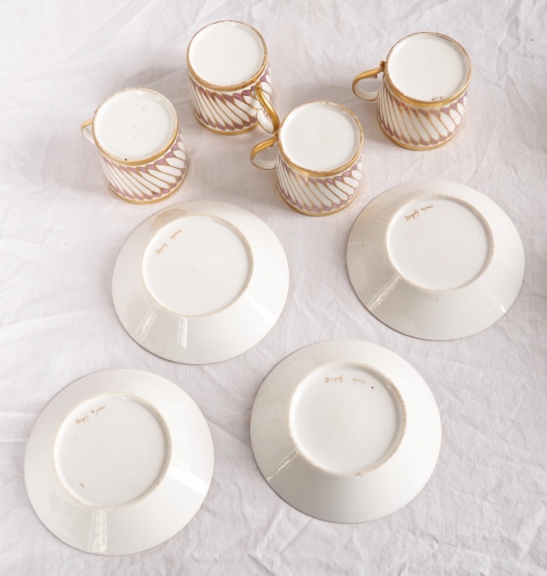 Dagoty : série de 4 tasses à café de forme litron en porcelaine de Paris, époque Empire