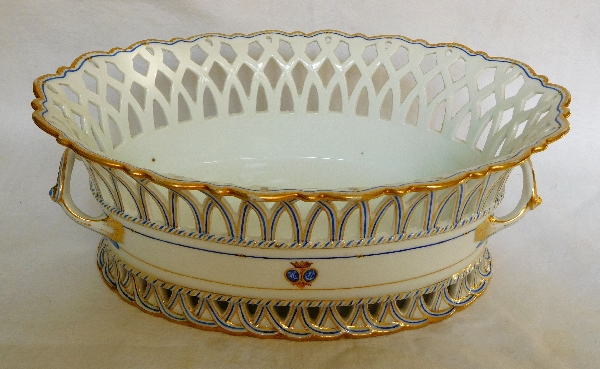 Grande jardinière ovale en porcelaine de Paris dorée d'époque XIXe, monogramme VC