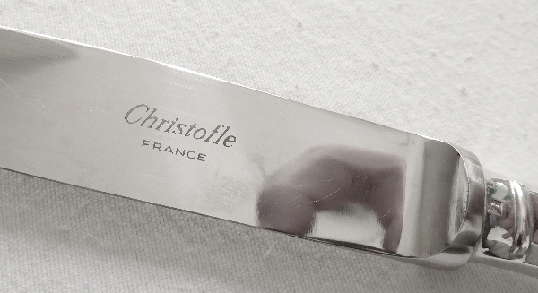 Couteau à fromage en métal argenté, Christofle, modèle Cluny (Uniplat / Vieux Paris)