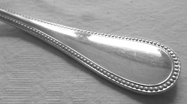 Couvert de table en métal argenté, Christofle, modèle Perles