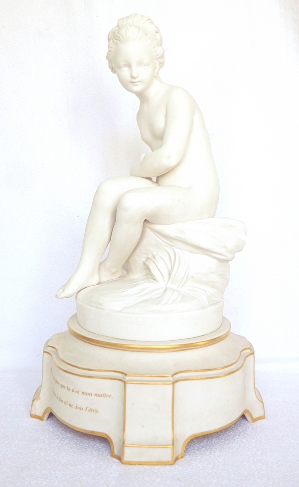 Sèvres : petite fille cachant l'arc de l'amour, biscuit de porcelaine d'après Falconet - signé, 1899