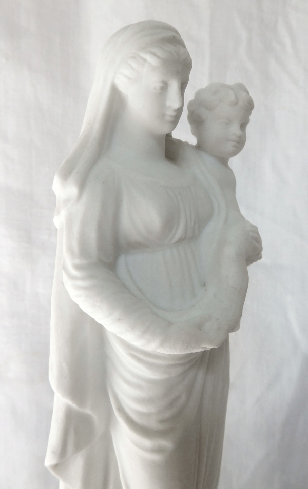 Vierge à l'Enfant en biscuit et porcelaine de Paris - époque Charles X vers1830