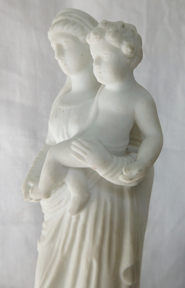 Vierge à l'Enfant en biscuit et porcelaine de Paris - époque Charles X vers1830