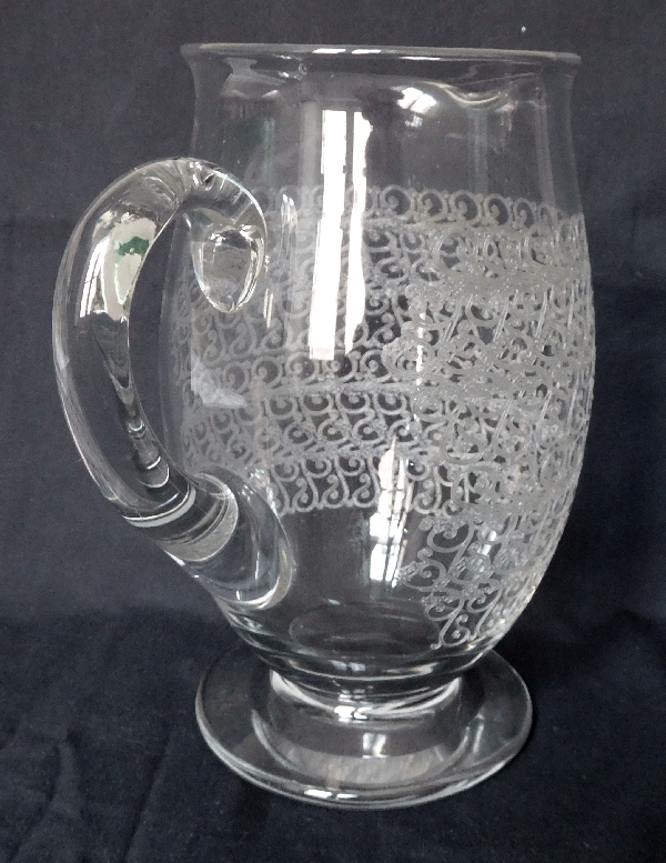 Pichet / broc / carafe à eau en cristal de Baccarat, modèle Gouvieux (proche modèle Rohan)