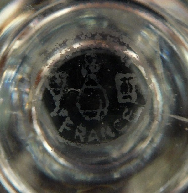 Verre à vin ou à porto en cristal de Baccarat, modèle Harfleur - 11,5cm - signé