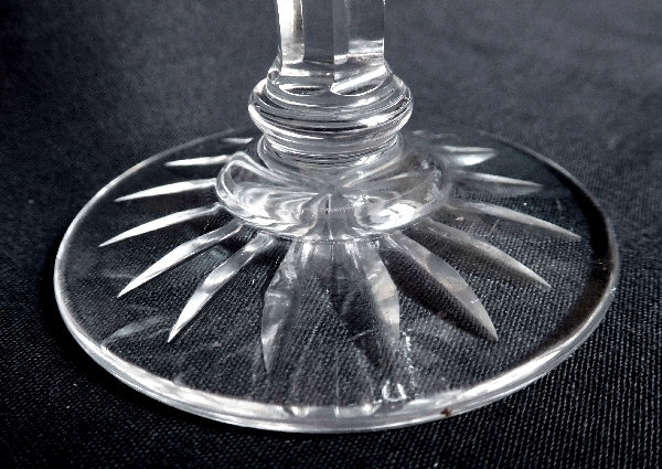 Verre à porto en cristal de Baccarat, modèle Juvisy (service officiel de l'Elysée) - 9,8cm