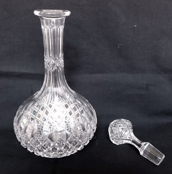 Carafe à vin en cristal de Baccarat, modèle Libourne (modèle GG) - 27,5cm