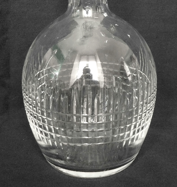 Carafe à liqueur en cristal de Baccarat, modèle Nancy - signée - 22cm