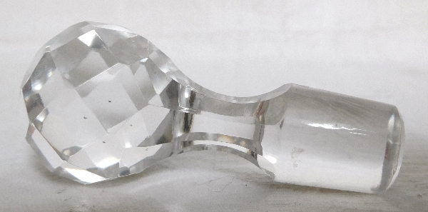 Carafe à liqueur en cristal de Baccarat taillé à biseaux, fin XIXe / début XXe