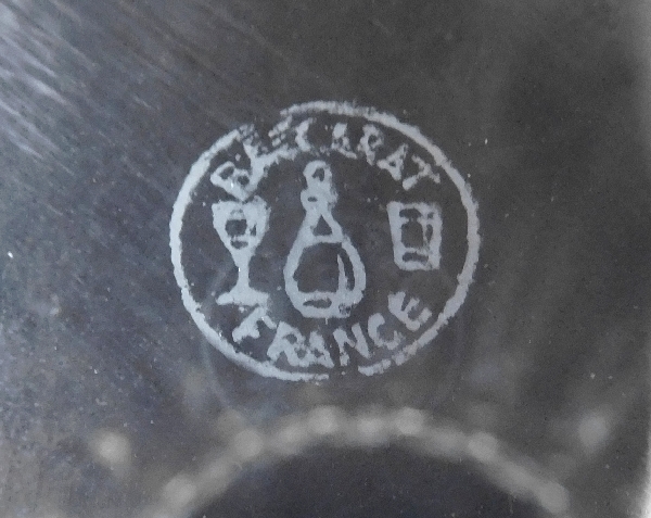 Carafe à vin / flacon à whisky en cristal de Baccarat, modèle Piccadilly - signé
