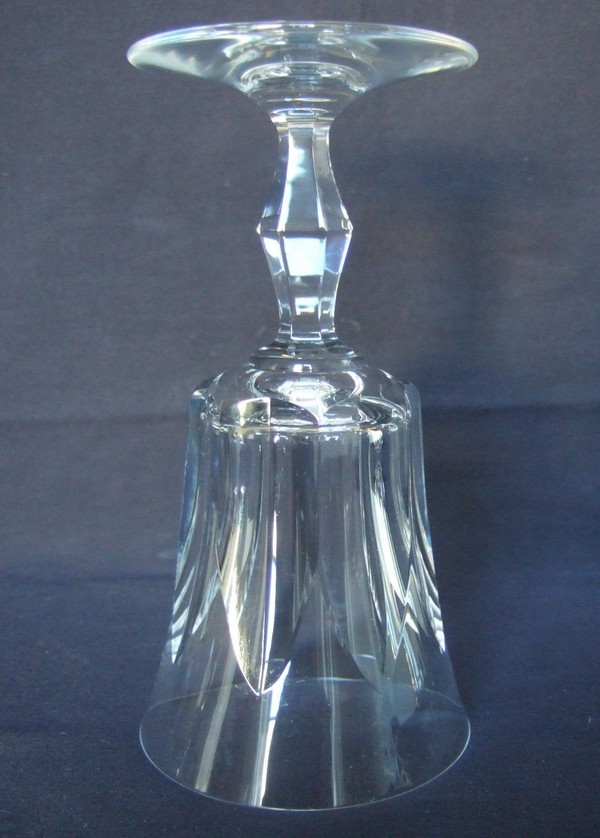 Verre à vin en cristal de Baccarat, modèle Polignac - signe - 14,4cm