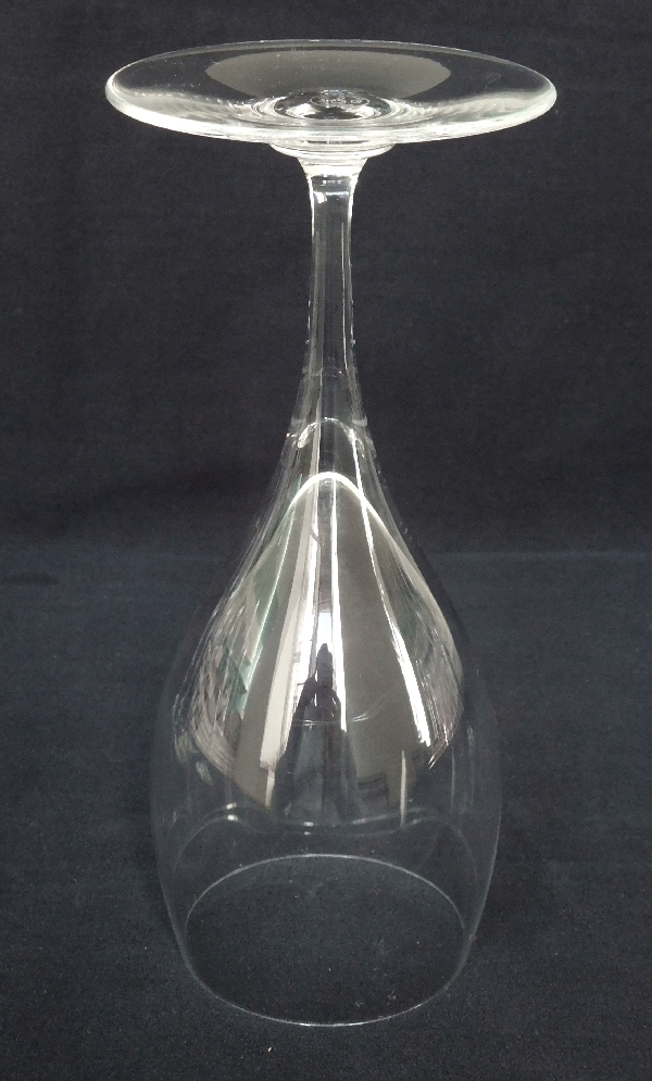 Verre à eau en cristal de Baccarat, modèle Saint Rémy - signé - 21,2cm