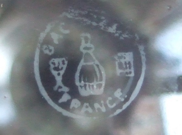Carafe à vin en cristal taillé de Baccarat, modèle Talleyrand (dérivé d'Harcourt), signé