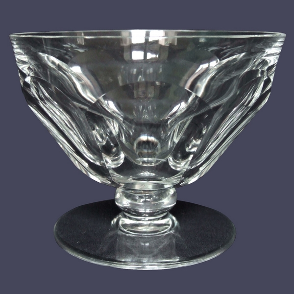 Coupe à champagne en cristal taillé de Baccarat, modèle Talleyrand (dérivé d'Harcourt), signée