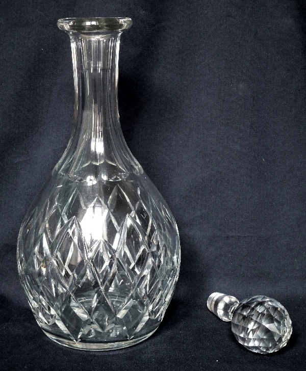 Carafe à vin en cristal de Baccarat, modèle Thorigny - signée - 29,5cm